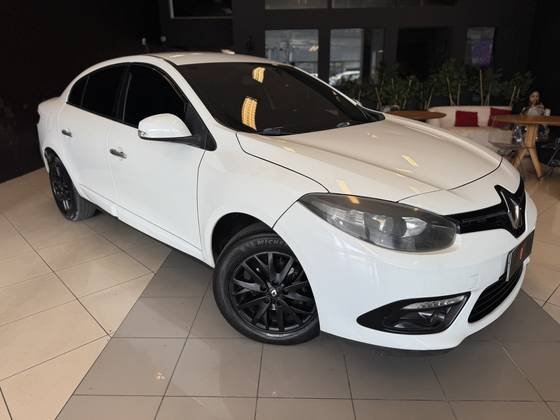 RENAULT FLUENCE 2.0 DYNAMIQUE PLUS 16V FLEX 4P AUTOMÁTICO RENAULT FLUENCE 2.0 DYNAMIQUE PLUS 16V FLEX 4P AUTOMÁTICO